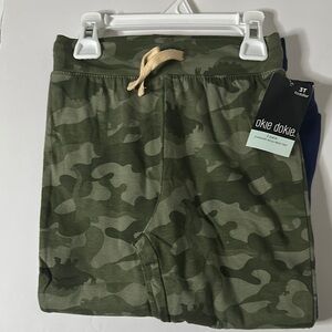 Set of navy and camo joggers 3t Boys